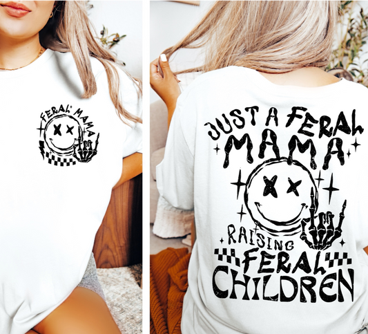 Sólo una mamá salvaje criando niños salvajes Camiseta gráfica 